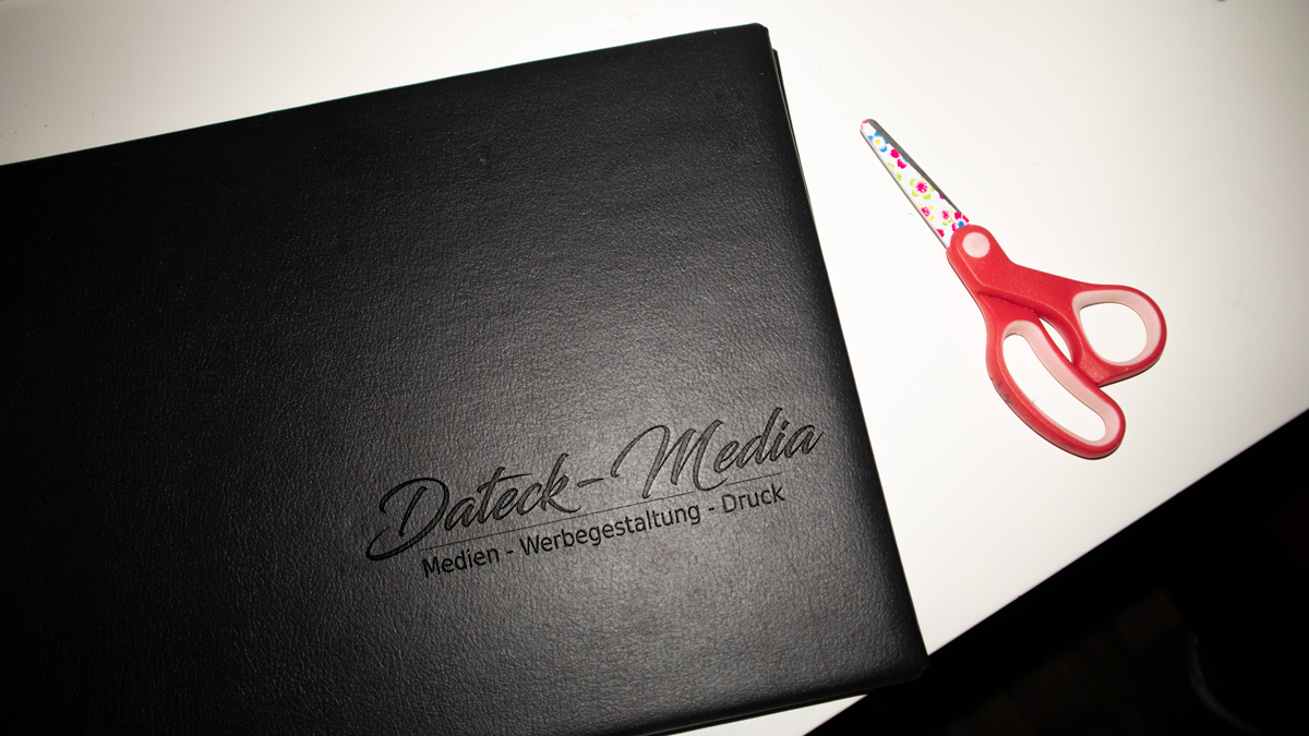 Lederbuch Mockup